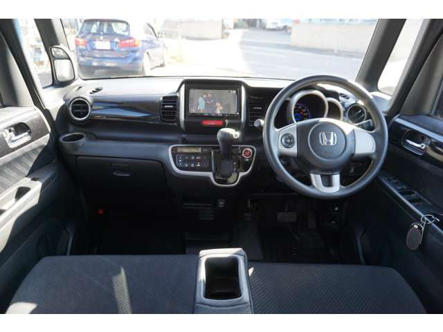 カミゼンオートセンターでは徹底的に地域価格を調査しております。車両状態/プライスには創業以来の自信がございます。