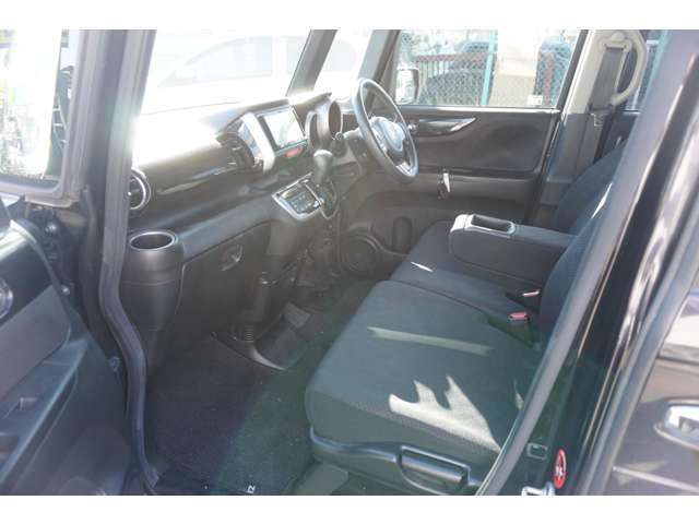 品質と価格に精通した、仕入れのプロが厳選した車両のみ仕入れております。ぜひご体感ください。