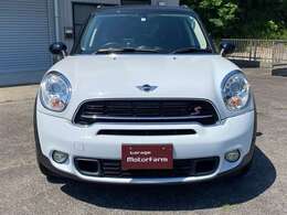 当店の車をご覧いただき、ありがとうございます。新車、中古車の販売はもちろん、車検、整備、鈑金、修理、各種保険取り扱いなど車に関する事は全てワンストップにて承ります