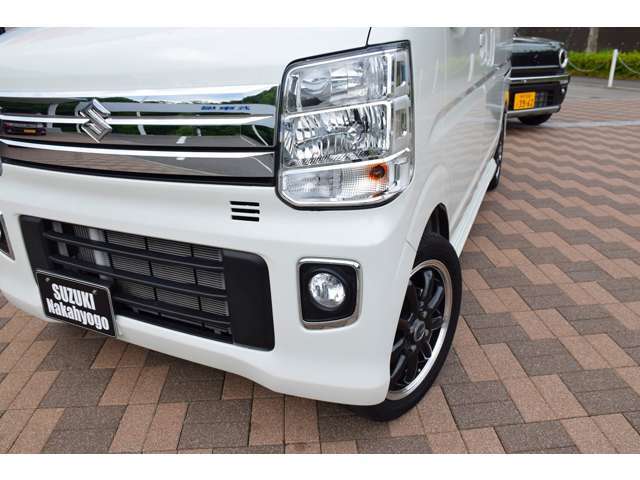●当店では全車AIS査定（第3者）を実施しており、AIS評価基準に基づき車両品質を評価点によって表します。評価を分かりやすくするため段階評価で表しています。