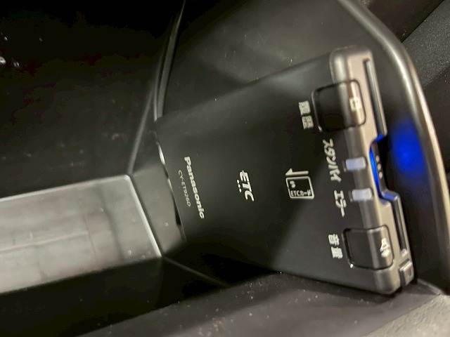 【ETC】で高速道路もスムーズに乗り降り可能で、ご納車直後からの遠距離ドライブも可能です。