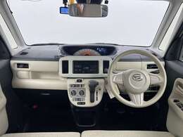 【インパネ全体】全方位で視界が広く、高い目線で運転もしやすいです！