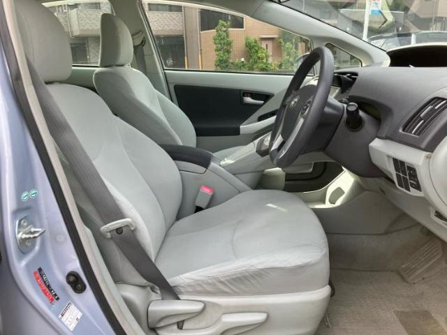 「この車の写真をもっと見たい」「状態が気になる」「この装備はついている？」どんな小さな疑問でもお気軽にお問い合わせください！