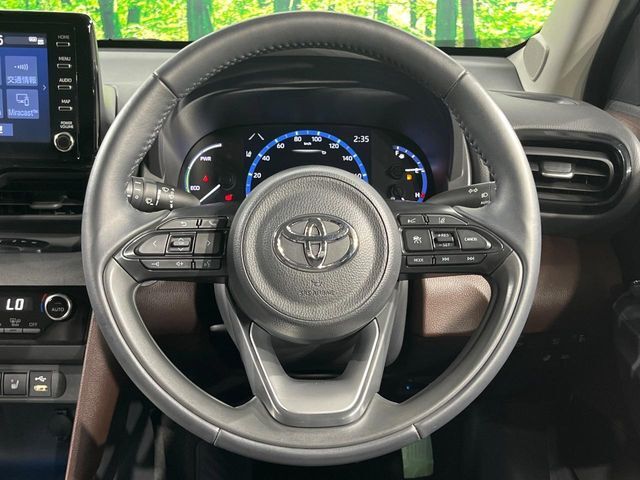 【ステアリングスイッチ】運転中、前方から目線をそらすことなく、オーディオ等の操作が可能な便利機能！安心＆快適なドライブを演出してくれます♪