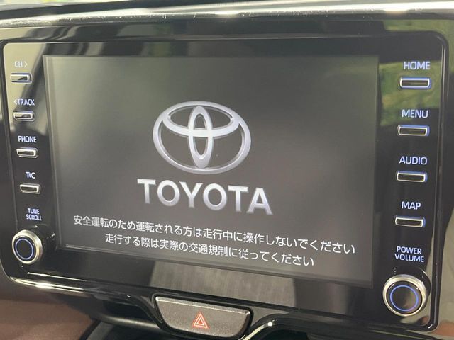 【8インチ　ディスプレイオーディオ】大画面のディスプレイはAppleCarPlayやAndroidAutoが利用可能。大きな画面でスマホナビアプリ等が利用いただけます♪