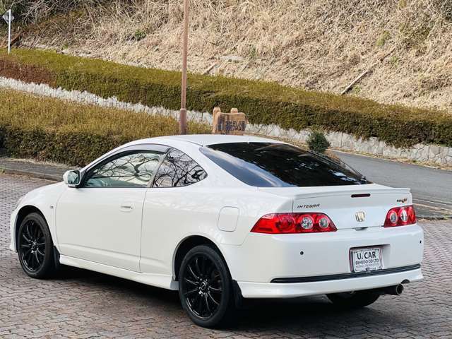☆現車確認をオススメいたします。商品は中古車ですので。年数相応の小傷等があります