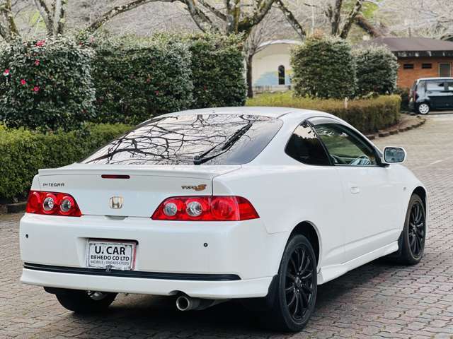 ☆現車確認をオススメいたします。商品は中古車ですので。年数相応の小傷等があります。仕様についての記載漏れがある場合がございますので、電話にて車両のご確認をお願いいたします。