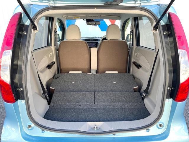 普段のお買い物や通勤、送迎等に十分な荷室スペースを確保しております。セカンドシートを倒すと、大きな荷物の積載も可能です♪