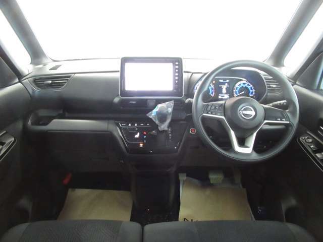 視界良好で運転しやすい車ですロングドライブにも最適です