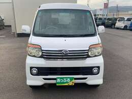 （株）あっぷる関西は業界経験者多数在籍！！新車ディーラー営業・大手中古車ディーラー営業・新車ディーラー整備士など、豊富な知識と経験をお客様の車選びや納車後のサポートをお手伝いさせて頂きます。