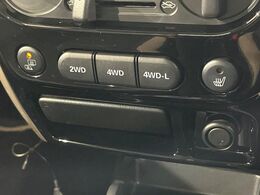 【シートヒーター】寒い日に重宝するシートヒーター！エアコンより早く温まってくれるので寒がりの人も安心ですね♪エアコンの温風は乾燥するから苦手、という方にもをおすすめです。