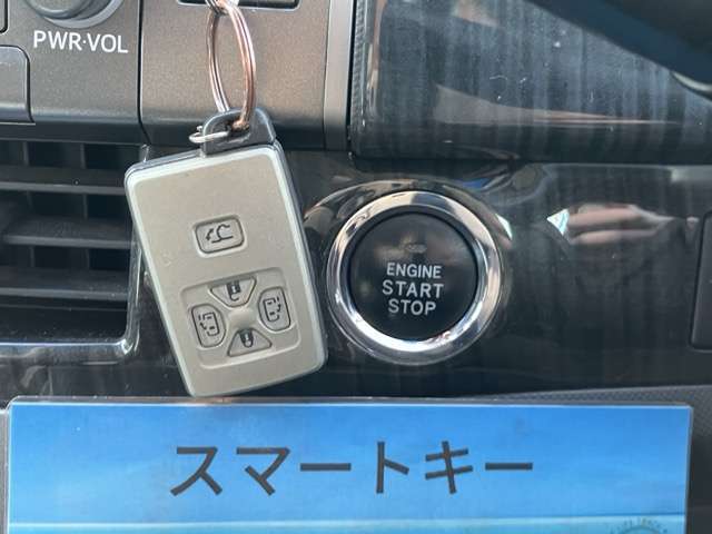 保証書♪記録簿♪純正HDDナビ♪地デジ(フルセグ)♪Bluetooth♪バックカメラ♪フリップダウンモニター♪サンルーフ♪両側パワースライドドア♪黒革シート♪電動サードシート♪クルコン♪