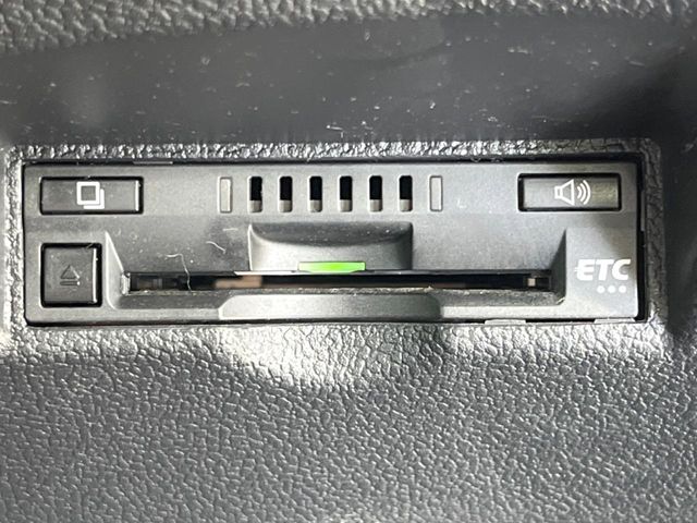 【ETC】高速道路の料金所をストレスなく通過！話題のスポットやサービスエリアに多い「スマートIC」利用時は必須のアイテムです。当店でセットアップを実施、ご納車当日からすぐにご利用いただけます！