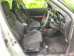 「この車の写真をもっと見たい」「状態が気になる」「この装備はついている？」どんな小さな疑問でもお気軽にお問い合わせください！