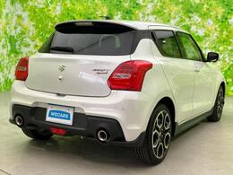 全国に店舗を展開しているのでどこでもお取り寄せが可能です！この車が気になるけど遠方だから・・・と諦める必要はありません！※別途陸送費が必要です。