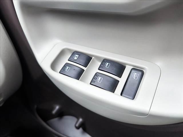 自動車保険も各社お取り扱いが御座います。お気軽にご相談下さい。