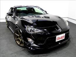 COLOR’Sはお客様のカーライフをサポートする総合プロCARショップです！車の販売に限らず、車検やアフター・メンテナンス・ドレスアップから車の買取りに至るまでお車の事なら何でもご相談下さい