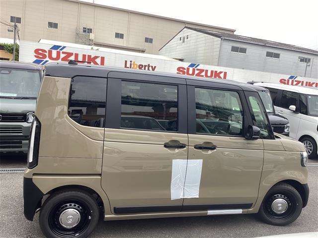 ■□■□■ 登録（届出）済未使用車はノルマ達成のために作られた走行100km未満、かつ初度登録または初度届出された車両でいわゆるアウトレット車です！■□■□■