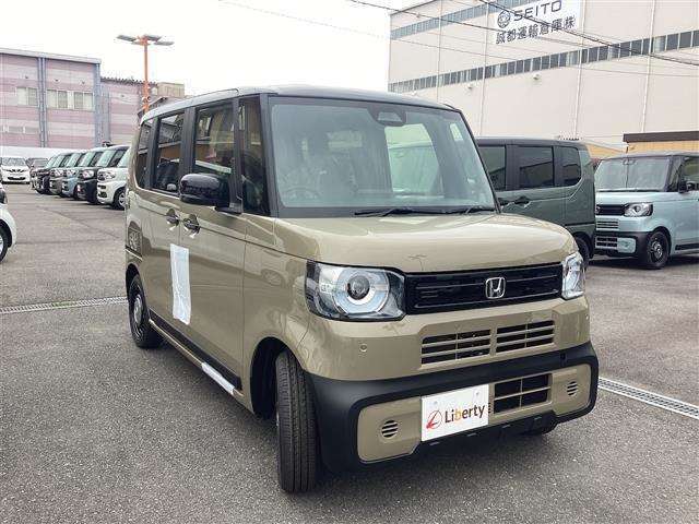 ■□■□■ アフターサービスも安心！！ 自社整備工場・自社鈑金工場・積載車を完備しておりますので、お客様のご購入後も手厚くサポートいたします！！  ■□■□■