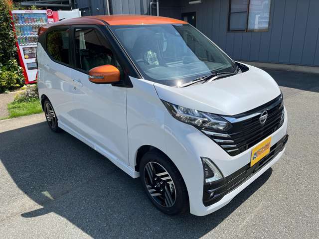 人気の登録済・届出済未使用車やおすすめ中古車を展示中！！各社メーカーの人気の軽自動車・小型車・普通車・大型車まで高須自動車にお任せ下さい！！日々新しい展示車両が続々入荷中です！！