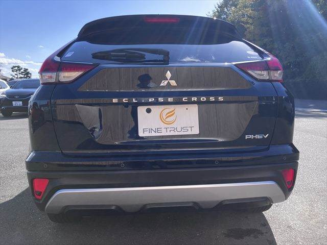 当社自慢のお車です。装備・機関系チェック済み♪横にこの車のセールスポイントを、写真と説明でアピールしてあります♪まずはご覧になってください。