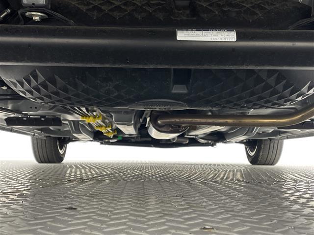 【下回り】下回りがきれいなうちに、防錆加工の施工がオススメ。降雪地域はもちろん、沿岸部にお住いの方や、趣味でマリン・ウィンタースポーツをされる方に大変好評いただいております。