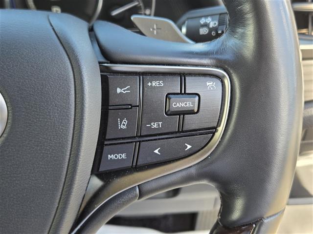 安心の全車保証付き！（※部分保証、国産車は納車後3ヶ月、輸入車は納車後1ヶ月の保証期間となります）。その他長期保証(有償)もご用意しております！※長期保証を付帯できる車両には条件がございます。