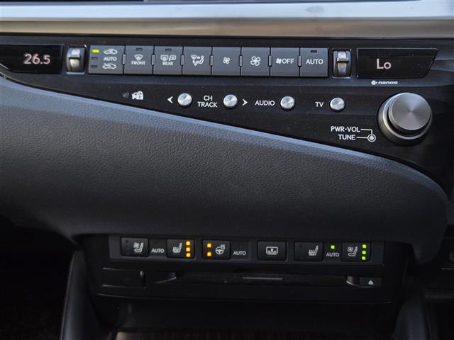 店頭在庫以外にも全国約4万台※の在庫から、ぴったりな1台をご提案します！※2023年10月現在の在庫台数です。売約済の可能性があります。