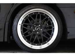 トライアルファ　レオウイング　FM9 20インチアルミホイールをインストール♪