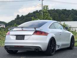 他社大手サイトにも同時掲載しております♪☆全国納車可能です♪提携陸送会社でご自宅納車を実現！陸送費も格安♪ローン可能です♪ウオッシャー液補充無料♪室内清掃無料♪ボディ洗車無料♪で快適納車♪