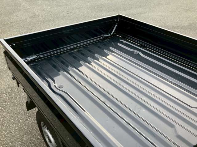 ☆キャリアカー完備☆　納車はもちろん、買取・下取り車のお引取りにも伺えます。　また、事故等もしもの場合はすぐにご連絡下さい。