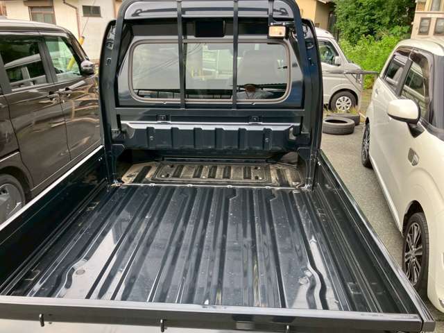 ☆お客様に安心していただく為　当社では全車保証付で販売しております☆　もちろん、実走行車、修復歴無車を展示しております。