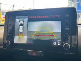 【パノラミックビューモニター】専用のカメラにより、上から見下ろしたような視点で360度クルマの周囲を確認することができます☆死角部分も確認しやすく、狭い場所での切り返しや駐車もスムーズに行えます。