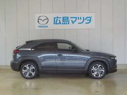 ボディカラーは人気のポリメタルグレーメタリックです♪