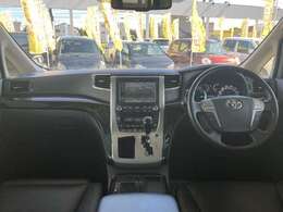 ★とても広く、ゆったりとしています！運転席からの視界も見やすく、運転しやすいですよ★