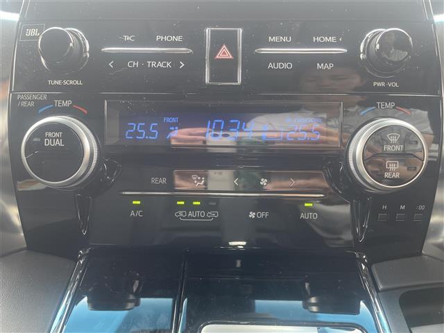 【オートエアコン】車内温度を感知して自動で温度調整をしてくれるのでいつでも快適な車内空間を創り上げます！