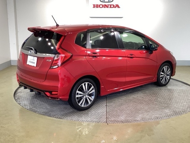 Honda認定中古車ディーラーだからこそ「安心 安全 信頼 満足」のサービスを提供いたします。保証制度やメンテンスパックはもちろん、安心のための自動車保険にJAFなども取り扱っております。