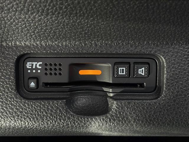 【　ETC　】今やカーライフにおける重要性はナビにも匹敵するのではないでしょうか？セットアップを行うことで利用可能になります！