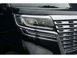 ★LEDヘッドライト★明るく長持ちし、省エネで安全性を高めます。夜間や雨の日でも視界が良好で、快適で安心なドライブをサポートします。