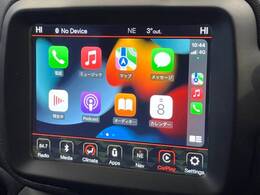●Apple　Car　Play：スマホとの有線接続で、ナビ・オーディオ再生などスマホのアプリ機能が画面でも使える便利機能です！