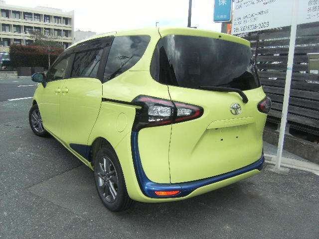 全車点検整備渡しなのでオイル関係、水廻り、バッテリー、ブレーキ関係、ベルト、ブッシュ、など多項目の点検・整備を実施して納車しております。その際の部品代も総額の中に含まれておりますのでご安心下さい。