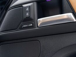 MERIDIANは英国のプレミアムオーディオブランドです。重低音から高音域までしっかりと再現でき、コンサートのような臨場感溢れる音響空間を実現します。どうぞ店頭にてご体感ください。