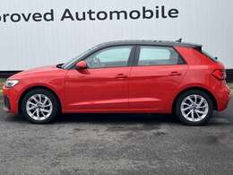 2023年モデル　16AW　バーチャルコックピット　リヤビューカメラ　LEDヘッドライト　アダプティブクルコン　サイド＆レーンアシスト　シートヒーター　スマートフォンインターフェイス　コーナーセンサー　TV