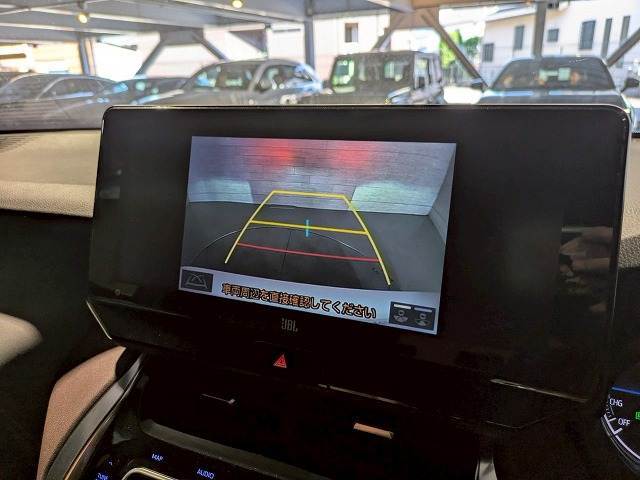 【バックモニター】を装備で駐車が苦手な方でも安心です。