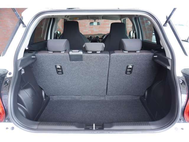 中古車でも★安心の純正オプション★を装着できるのが正規ディーラーでもある当店の強みです！