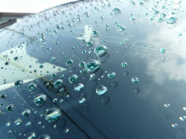 フロントガラスの撥水施工もついておりますので雨の日の視界もバッチリです！！！