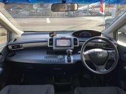 シンプルなデザインのインパネまわりです！