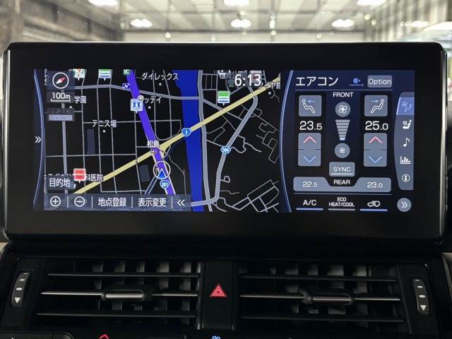 純正12.3インチナビ装備！！フルセグTVやBluetoothなど様々なメディアを搭載！！