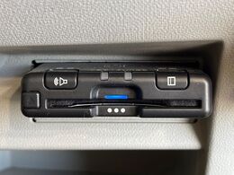 【ETC】高速道路の料金所をストレスなく通過！話題のスポットやサービスエリアに多い「スマートIC」利用時は必須のアイテムです。当店でセットアップを実施、ご納車当日からすぐにご利用いただけます！