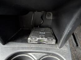 安心の全車保証付き！（※部分保証、国産車は納車後3ヶ月、輸入車は納車後1ヶ月の保証期間となります）。その他長期保証(有償)もご用意しております！※長期保証を付帯できる車両には条件がございます。